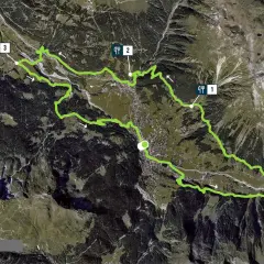 Luftaufnahme des Madrisa Trails mit Markierungen 1, 2 und 3. Der grüne Pfad schlängelt sich durch Wälder und über Berge.