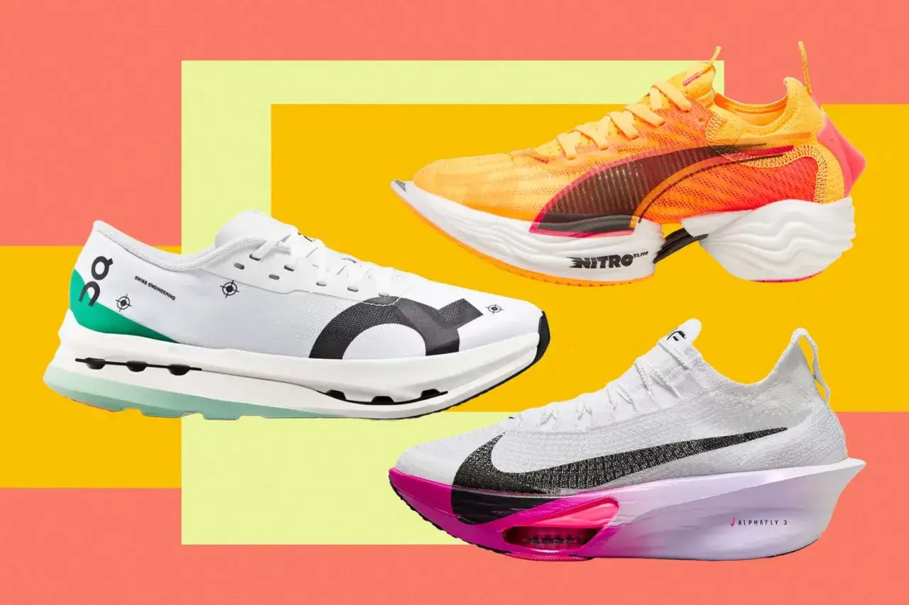 Drei bunte, verbotene Laufschuhe: wei&szlig;-gr&uuml;n, orange-schwarz und wei&szlig;-pink.